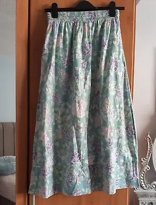 Laura Ashley Vintage Floral Skirt Size Medium  • £60