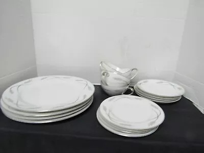 Mikasa Fine China 16 Piece Dinnerware Set Grace-ine Pattern • $42