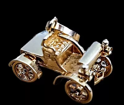 14K Gold Vintage 1904 Oldsmobile Electric Car Charm 9.6 Gram 3D • $433.33