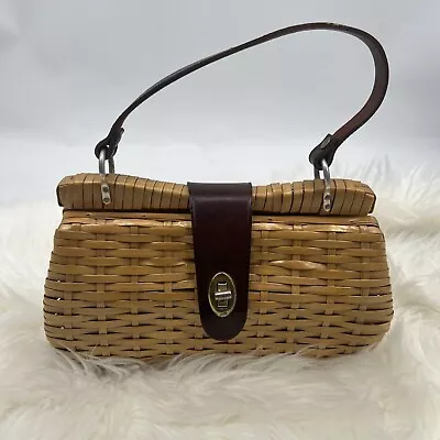1960s Wicker Handbag With Leather Handle • $0.99