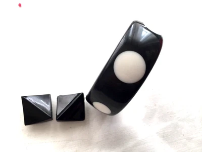 £4.50 • Buy Lovely Vintage Black/white Plastic Bangle And Clip On Earrings Set 60s/80s J93