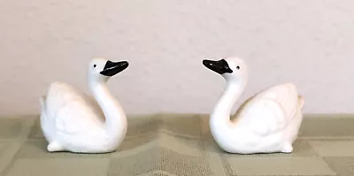 Vintage 2 Miniature Porcelain Ceramic Swan Figurines • $10.99