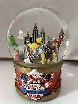 2002 Macy’s Thanksgiving Day Parade Musical Snow Globe • $20