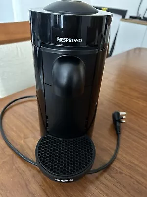 Magimix Nespresso Vertuo Plus M600 - Coffee Machine • £20