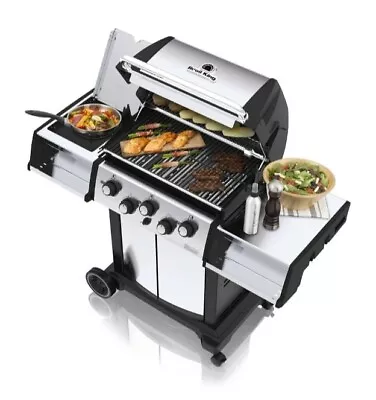 Broil King Signet 390 3-Burner Freestanding Natural Gas Grill With Rotisserie • $650