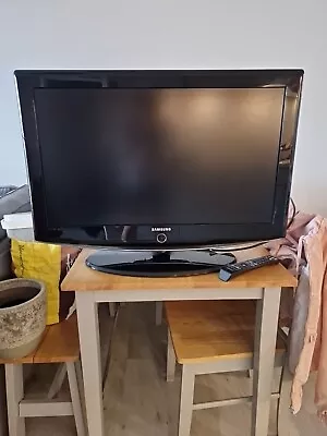 Samsung LE32R87BD 32  LCD TV OPEN TO OFFERS • £40