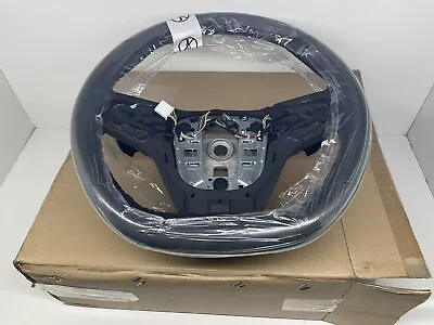 $695 • Buy NEW Genuine VF Commodore SSV Redline Steering Wheel Suit Automatic With Paddles