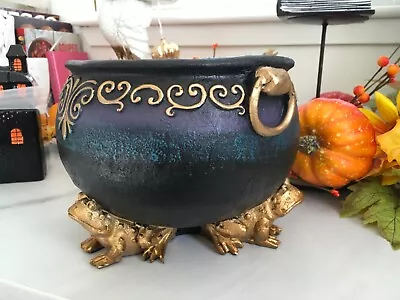 TKMaxx Homesense Halloween Witches Cauldron Sits On 3 Gold Toads Treat Dish Prop • £32