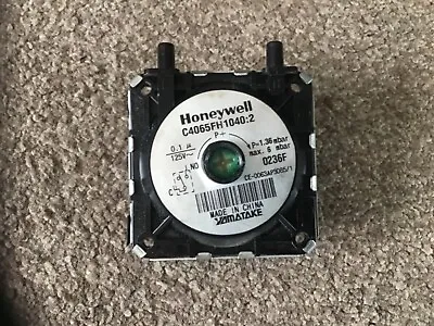 Honeywell Air Pressure Switch C4065FH 1040:2 • £8