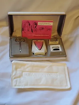 Lady Remington Boutique 1969 Electric Shaver & Manicure Set Vintage • $10