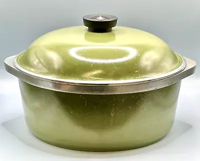 Vintage Club Dutch Oven Stock Pot - Avocado Green Aluminum 4 QT 10” W/ Lid • $39.99