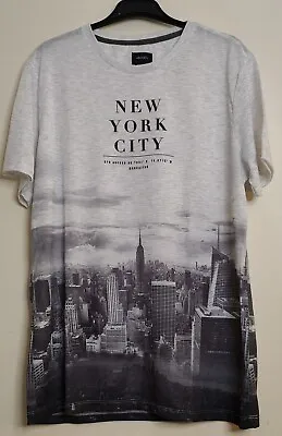 £12 • Buy Burton Menswear London Printed New York City T-Shirt Grey Black Size M