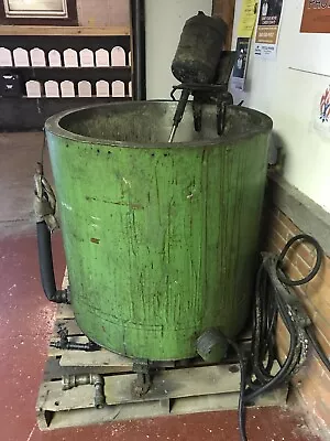 104 Gallon Stainless Steel Insulated Mixing Tank W/ Agitator • $2500