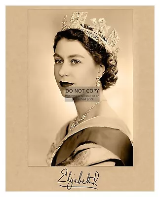 Young Queen Elizabeth Fancy Dress & Crown Facsimile Autograph 8x10 Photo • £8.19