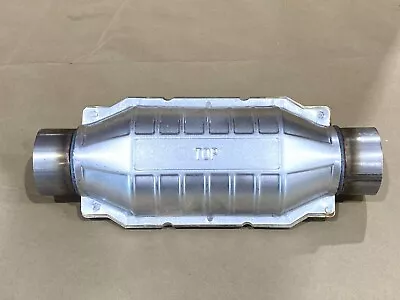 SALE Magnaflow Catalytic Converter California CARB Compliant Oval 3  In / Out • $192