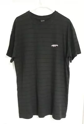 WNDRR Short Sleeve Tshirt Mens Size Medium Black/Grey Stripe Excellent Condition • $29.95