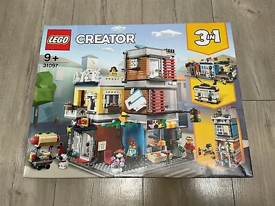 LEGO 31097- Creator 3 In 1 - Townhouse Pet Shop & Café. Retired Set From 2019. • $150