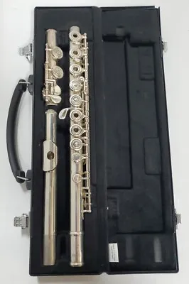 YAMAHA YFL-282 Open Hole Flute Musical Instrument With Hard Case  • $350