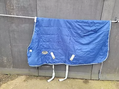 Weatherbeeta  Jasper Extra Lite Stable Rug . 6'3” Blue. (Ref:433G) • £10