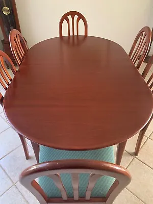 $350 • Buy Wooden Dining Room Table (extendable) Seats 6-10 Australian Made (Noblett SA)