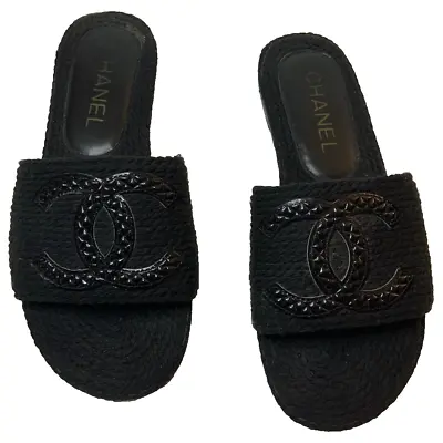 CHANEL CC Logo Black Espadrille Sandals Size 38 • $500