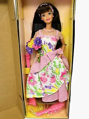 New 1996 Spring Petals Barbie Avon Exclusive Second In Series #16872 90’s Barbie • $14.99