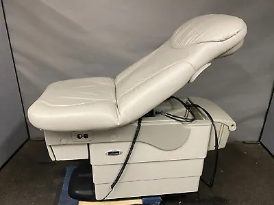 Midmark Model 623-008 Power Exam Table • $1650