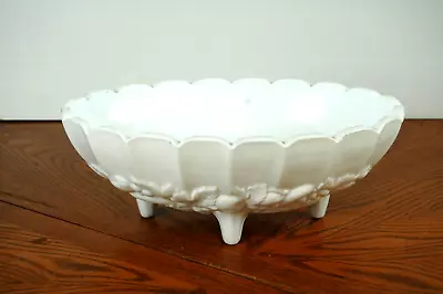 Vintage Indiana Harvest Grapes Oval Fruit Bowl Milk Glass Footed Scalloped White • $14.35