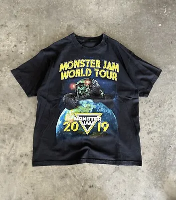 Monster Jam World Tour 2019 Tshirt Adult Size XL Grave Digger • $17