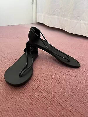 BNWOB Ipanema With Philippe Starck Black Flip Flops Size 6 • £15