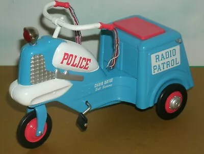 1/6 Scale 1958 Murray Police Tricycle (Radio Patrol Cycle) Hallmark QHG6307 • $10.99