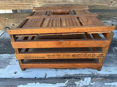 Vintage  Early  1900's Owosso Mfg Co Wooden Egg Carrier Crate W/ Removable Lid • $95.90