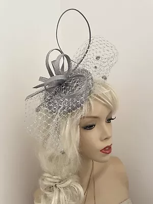 £32.99 • Buy Silver Fascinator Formal Ladies PillBox Hat Wedding AscotRaces Hatinator Veil