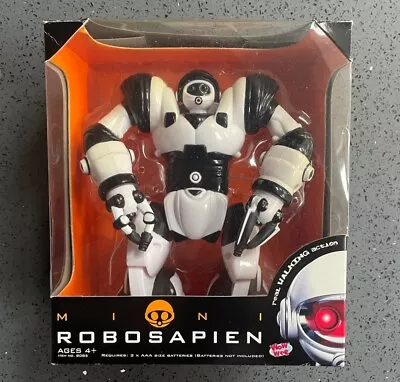 Robosapien Mini Robot Walking Light Up Eyes WowWee Toys Working With Box 2004 • £6