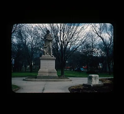 1957 Madonna Of The Trail Pioneer Monument Red Boarder Trans 35mm Slide 1 • $7.50