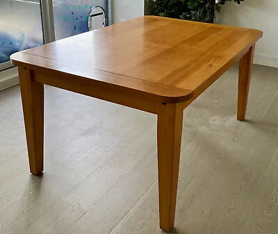 $125 • Buy Solid Wood Extendable Dining Table, Extremely Well Made, Years Of Service Left!
