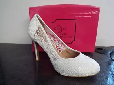 White Lace Full Toe High Heel Wedding Occasion Shoes SHOE BOX BOUTIQUE UK 7 BNIB • £18.50