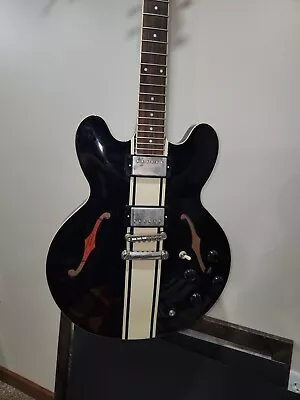 Epiphone ES-335 Traditional Pro Semi-hollow Electric Guitar And Hard Sided Case • $550