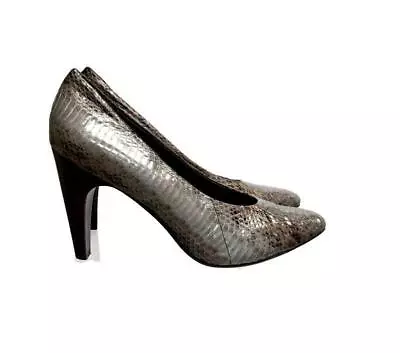B Makowsky Heels Pumps Leather Snakeskin Print Embossed Size 7 M • $29.99