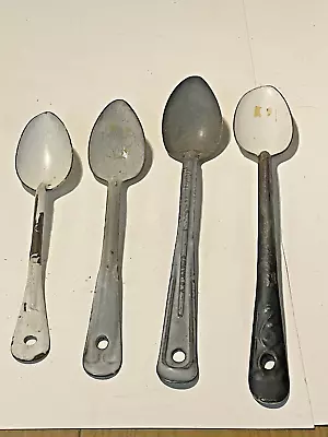 VTG MIXED LOT 4 Enamelware GRANITE WARE GRAY WHITE SERVING SPOONS DECOR WALL ART • $25.57