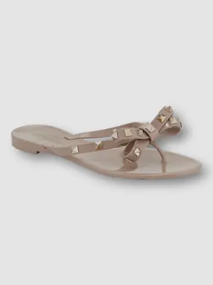 $424 Valentino Garavani Women Beige Rockstud Jelly PVC Thong Sandals EU 37/US 7 • £114.86