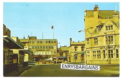 Keighley Town Hall And Bow Street Yorkshire. Postcard By District View. • £3