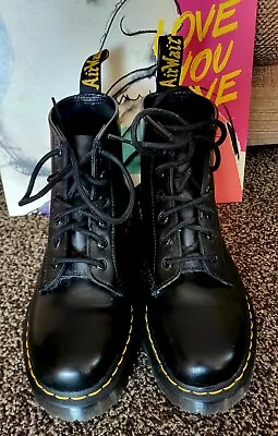 Men’s Dr Martens Black Boots Size 8 Worn Once Clean Soles. • £65