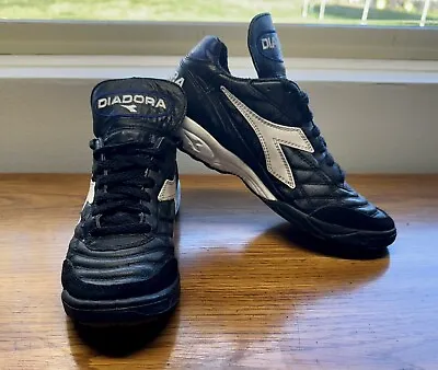 Vintage DIADORA Men’s Indoor Soccer Shoes Excellent Condition - Size 7 • $49.95