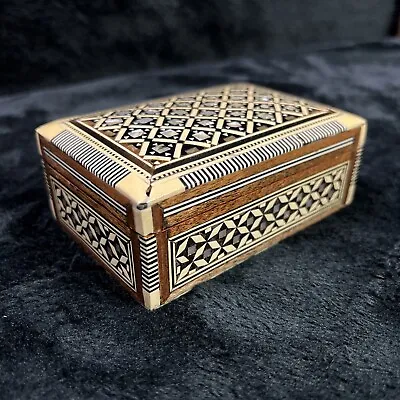 Vtg Mosaic Wood Jewelry Box W/ Mother Of Pearl Inlay Velvet Lined 4 3/4” HINGED • $24.99