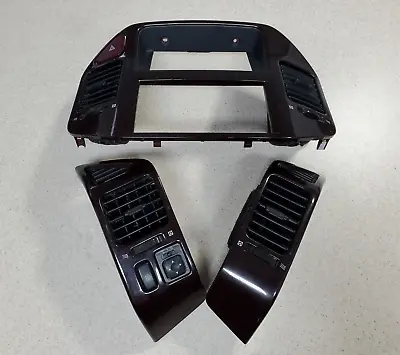 2001-2006 Mitsubishi Montero Center Dash Radio Bezel W AC Vents OEM Wood Grain • $159.99