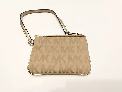 Pre-Owned Michael Kors Logo Jet Set Small Coin Purse Wristlet  • $14.99