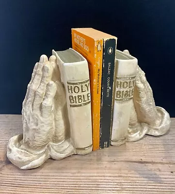 VIntage 1962 Bookends Universal Statuary Corp Bible Praying Religious 6   Tall • $21