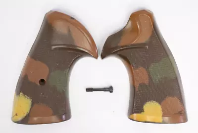 Smith & Wesson Pachmayr K Frame Rubber Grips Woodland Camouflage S&W W/ Screw • $19.95