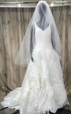 NWT White By Vera Wang Wedding Dress MSRP $1449 & NWT Veil MSRP $104 Size 12. • $599